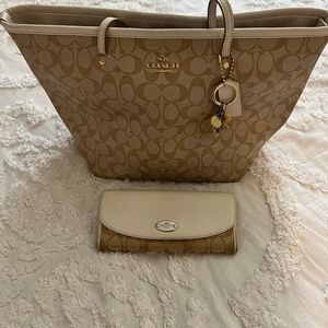 Signature coach purse and wallet